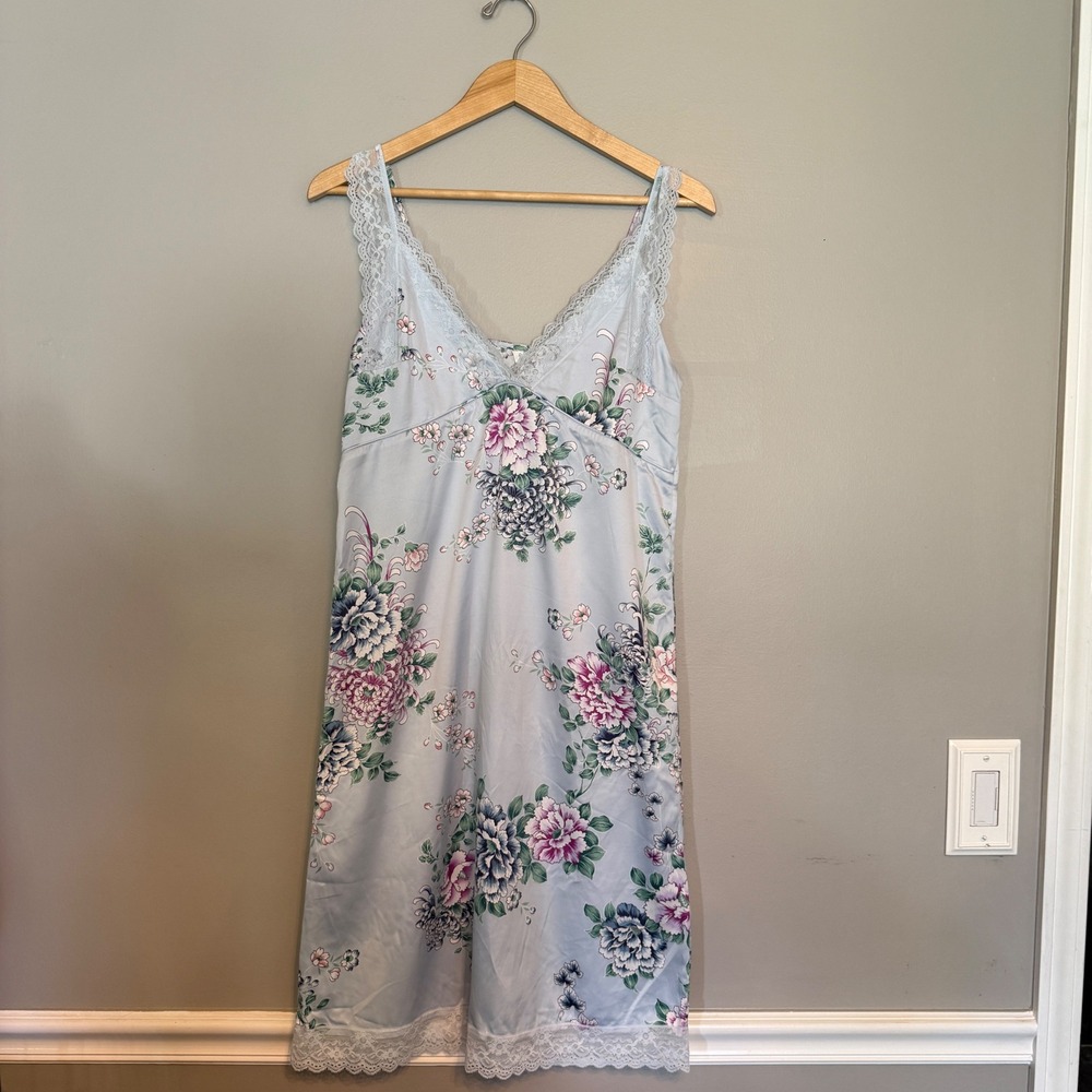 GapBody Womens Satin Lace Chrysanthemum Blue Floral Slip Nightgown S Holiday 17